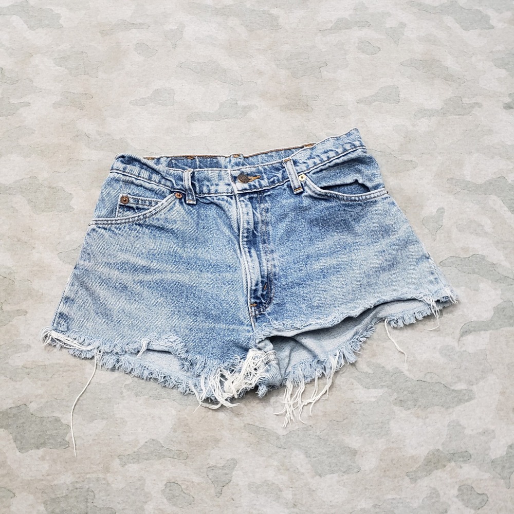Vintage Levis 550 Shorts Womens 30 Blue Cut Off Raw Pockets Denim Light Wash